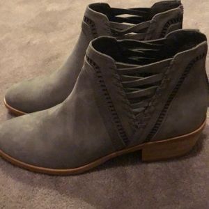 Gray Vince Camuto suede shoes